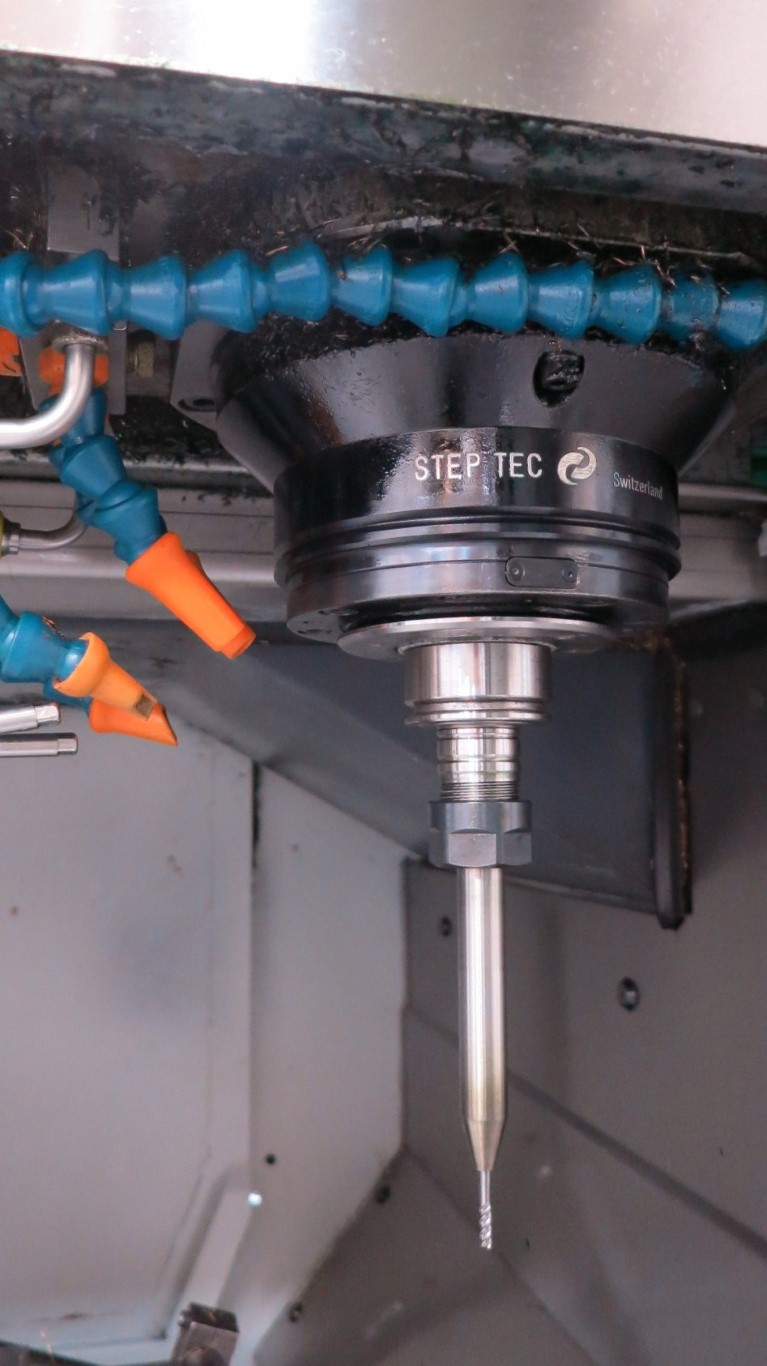 Mikron HSM400, Machine ID: 8216